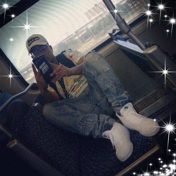 Profile Picture of Corey Fecto (@coreyfecto) on Poshmark