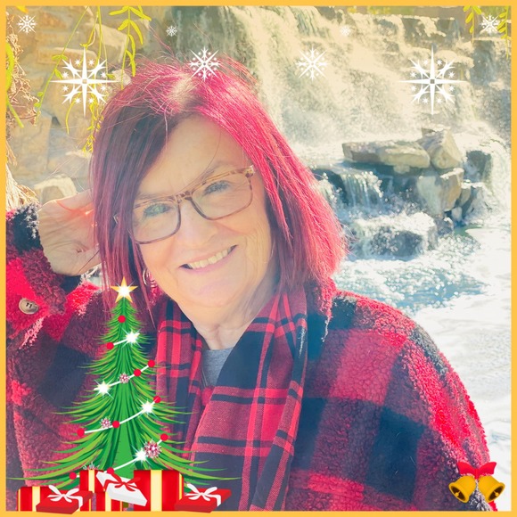 Profile Picture of Margret Durrett (@durrettmargret) on Poshmark