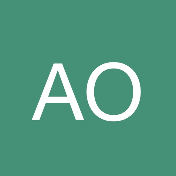 Profile Picture of Alaba Okunade (@alabaokumade) on Poshmark