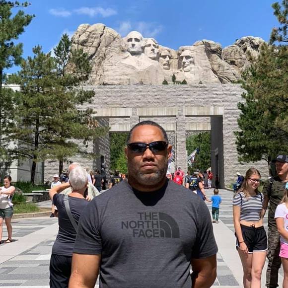 Profile Picture of Barry Anderson (@barryanderso891) on Poshmark