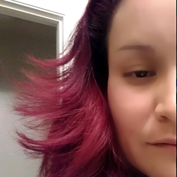 Profile Picture of Kimberly Tullmann (@ktullmann) on Poshmark