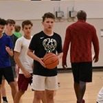 Profile Picture of Ian Blackburn 🏀😎 (@slicck_ian) on Instagram