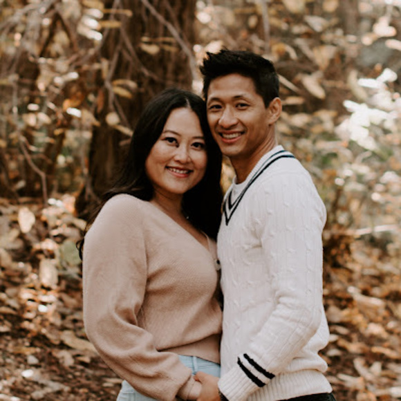 Profile Picture of Bee Xiong (@beexiong419) on Poshmark