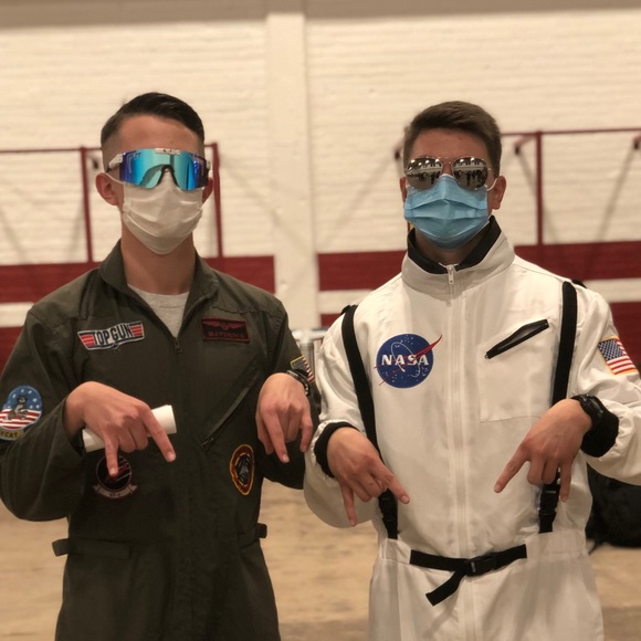 Profile Picture of Matthew Metcalf (@matthewjmetcalf) on Poshmark