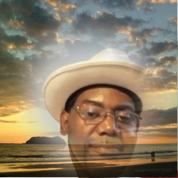 Profile Picture of Leonard Joyce (@leonardjoyce) on Poshmark