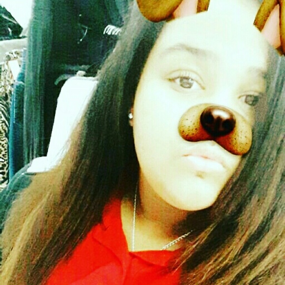 Profile Picture of Mckella Robinson (@mckella123) on Poshmark