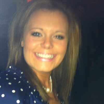 Profile Picture of Connie Rees (@connie_flower) on Twitter
