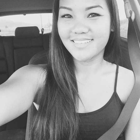 Profile Picture of Sherri Macugay (@ssm102014) on Poshmark