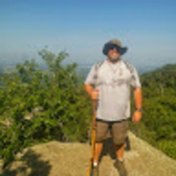 Profile Picture of John Rohlfs (@coachrohlfs) on Poshmark