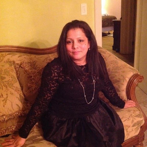 Profile Picture of Sandra regina Alvarado euceda (@eucedasandra) on Poshmark