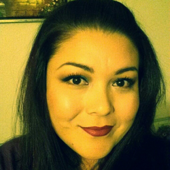 Profile Picture of Anita Sandoval (@iluvlucy1978) on Poshmark