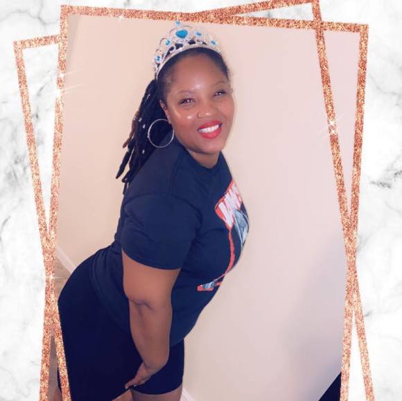 Profile Picture of Nicole Laboard (@mspretti88) on Poshmark