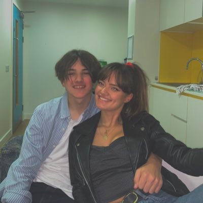 Profile Picture of Poppy James (@poppyyjames) on Twitter