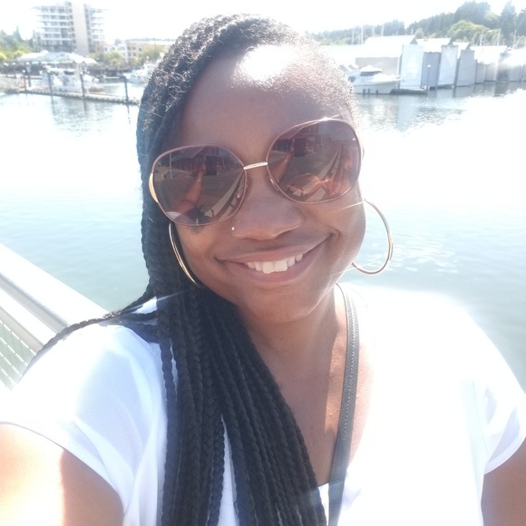Profile Picture of Sherika Hatcher (@rika1973) on Poshmark