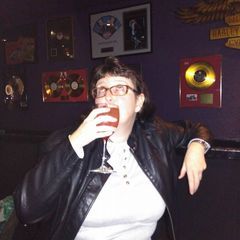 Profile Picture of ellainestewart (@ellainestewart) on Tiktok