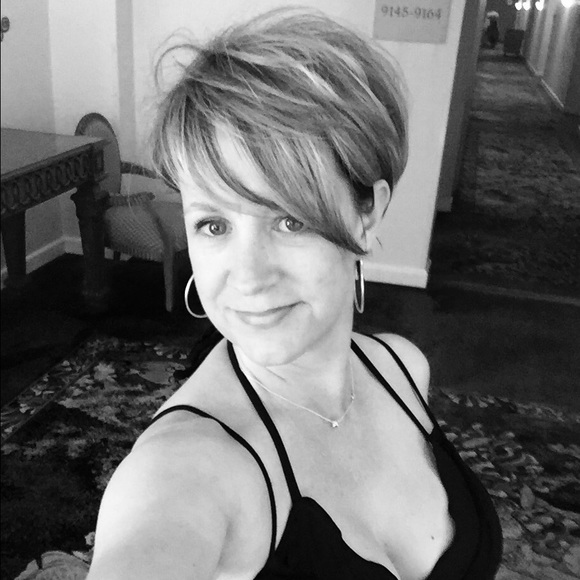 Profile Picture of Joann Hughes (@jhughes03) on Poshmark