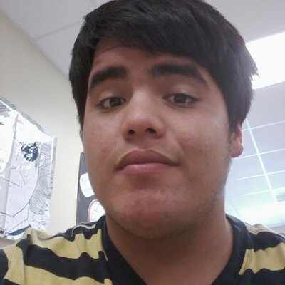 Profile Picture of Drew (@AndrewPando) on Twitter