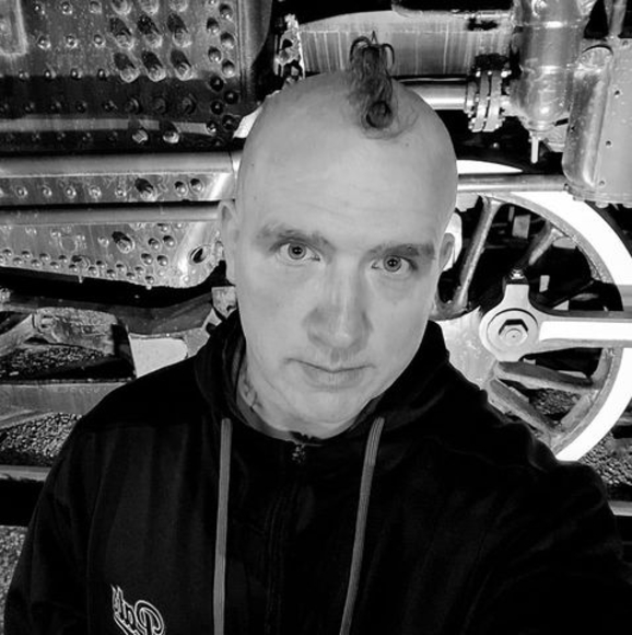 Profile Picture of Paul Stadnyk (@minus26after8) on Poshmark