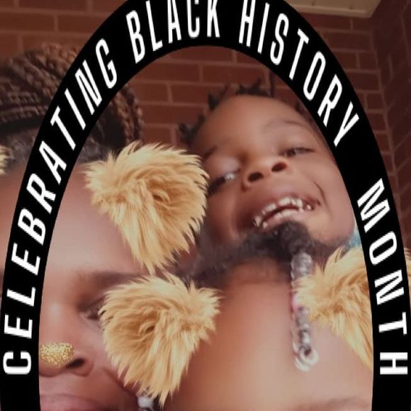 Profile Picture of Christine Strawder (@c_strawder) on Poshmark