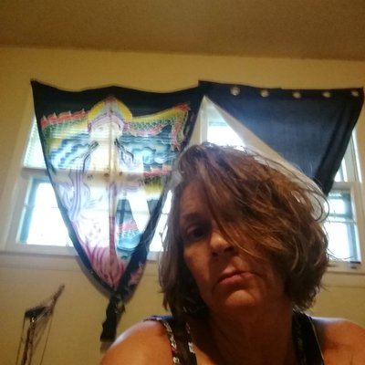 Profile Picture of Laurie Parrish (@LaurieParrish18) on Twitter