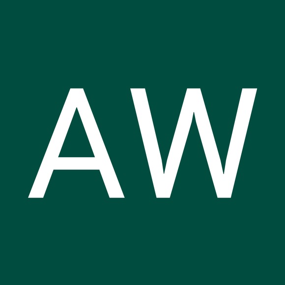 Profile Picture of Aliyah Nichelle (@aliyahnichelle) on Poshmark