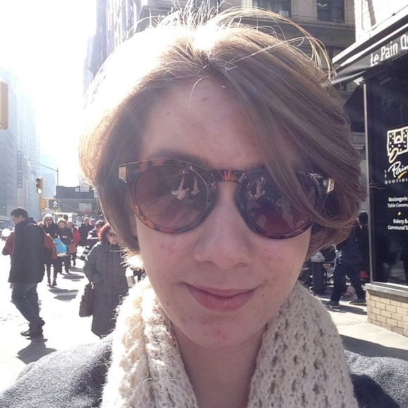 Profile Picture of Julia Thurston (@juliajt) on Poshmark