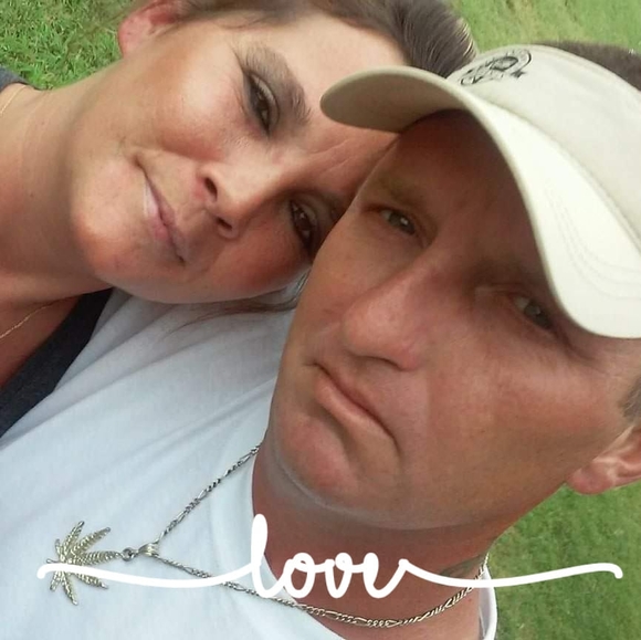 Profile Picture of Tatum n joe Marlow (@tatumnjoe) on Poshmark