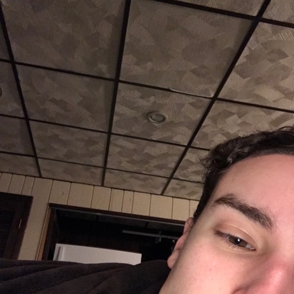 Profile Picture of Matt Hudyma (@dog955) on Poshmark