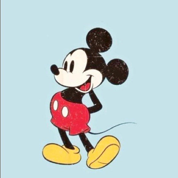 Profile Picture of Ava Smolinsky (@avas0768) on Poshmark