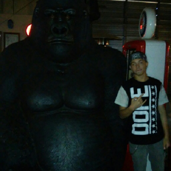 Profile Picture of Trenton Keywon (@bossman_106) on Poshmark