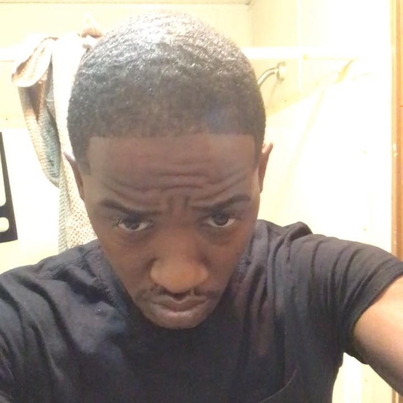 Profile Picture of Keon Daniels (@keondaniels) on Poshmark