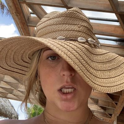 Profile Picture of Sydney Anderson (@sydanderson5) on Twitter