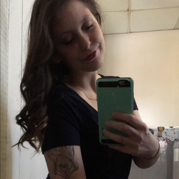 Profile Picture of Tori Crowell (@toricrowell97) on Poshmark