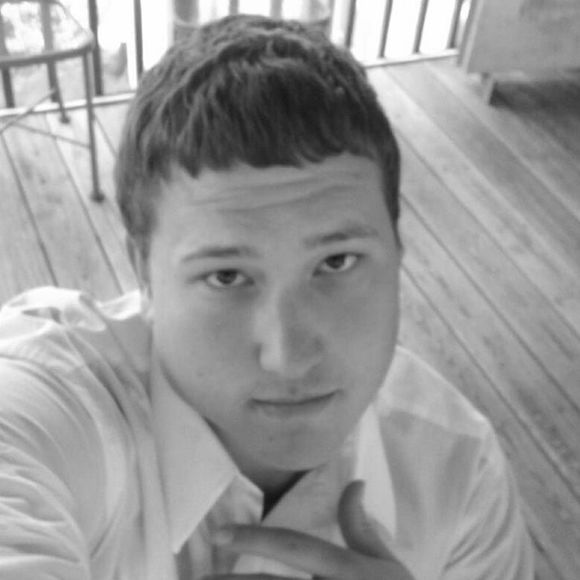 Profile Picture of Larry Crouch (@larrycrouch3) on Poshmark