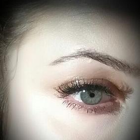 Profile Picture of rebecca schneider (@BeccazNRG) on Twitter