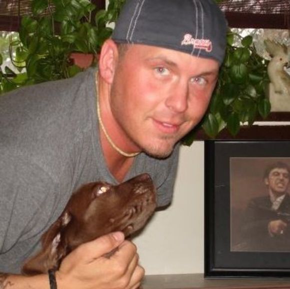 Profile Picture of Carl Harris (@carl4u) on Poshmark