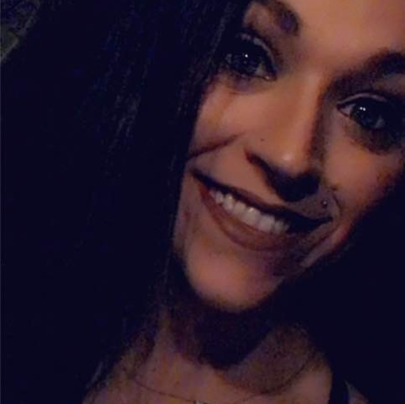 Profile Picture of Ashley Key (@ashleykey215) on Poshmark