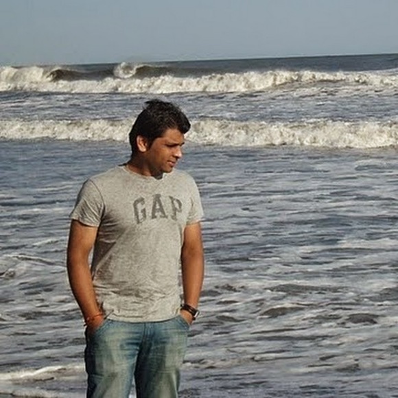 Profile Picture of Bhavin Shah (@ebhavins1984) on Poshmark