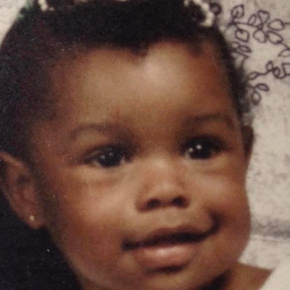 Profile Picture of Kennetta Harris (@kennatta) on Poshmark