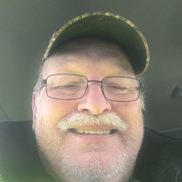 Profile Picture of Jeffrey Sipes (@jeffreysipes) on Poshmark