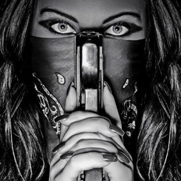 Profile Picture of Chris Rivas (@squisy097) on Poshmark