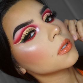 Profile Picture of Stephanie Hernandez (@lorraine430) on Pinterest