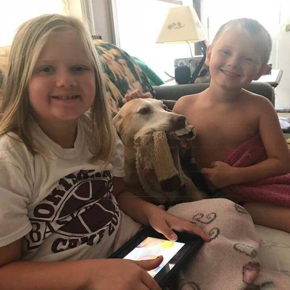 Profile Picture of Caitlin Eychner (@caitlineychner) on Poshmark