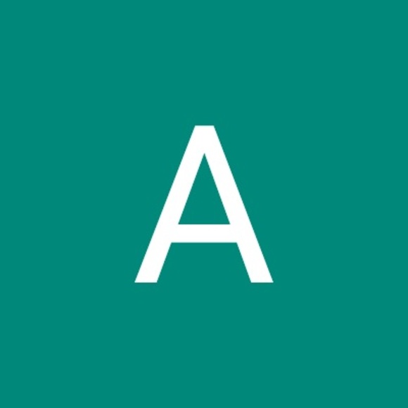 Profile Picture of Austin Fields (@auzman1992) on Poshmark