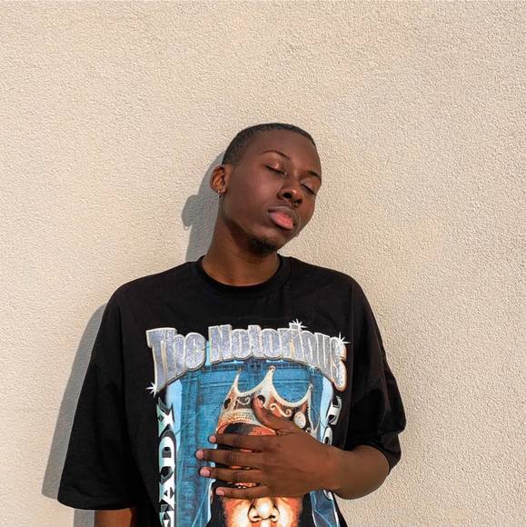 Profile Picture of Tyler Brunson (@tylerjiaer) on Poshmark