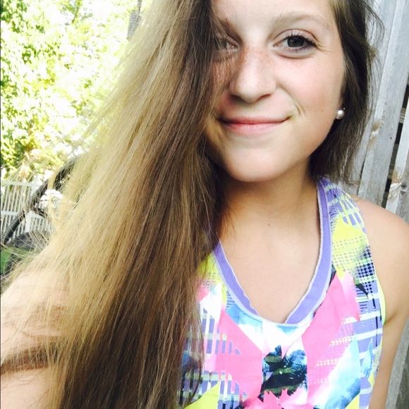 Profile Picture of Dani Prusha (@daniprusha06) on Poshmark