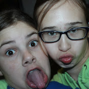 Profile Picture of Alyssa And Megan Rock (@alyssaandmeganrock3560) on Youtube