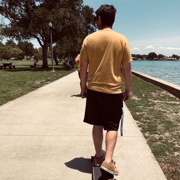 Profile Picture of Alex Stover (@stovejandro) on Poshmark