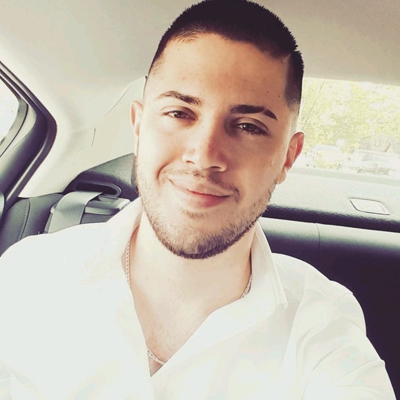 Profile Picture of Paulo Goncalves (@npauloh) on Poshmark