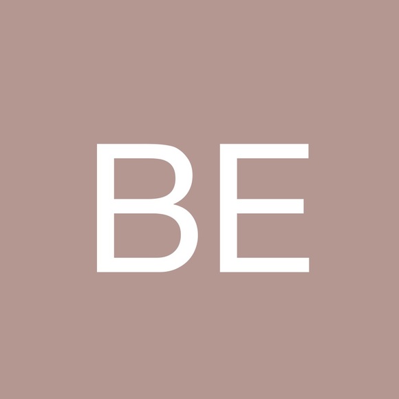 Profile Picture of Brandy Enriquez (@brandyenriquez) on Poshmark